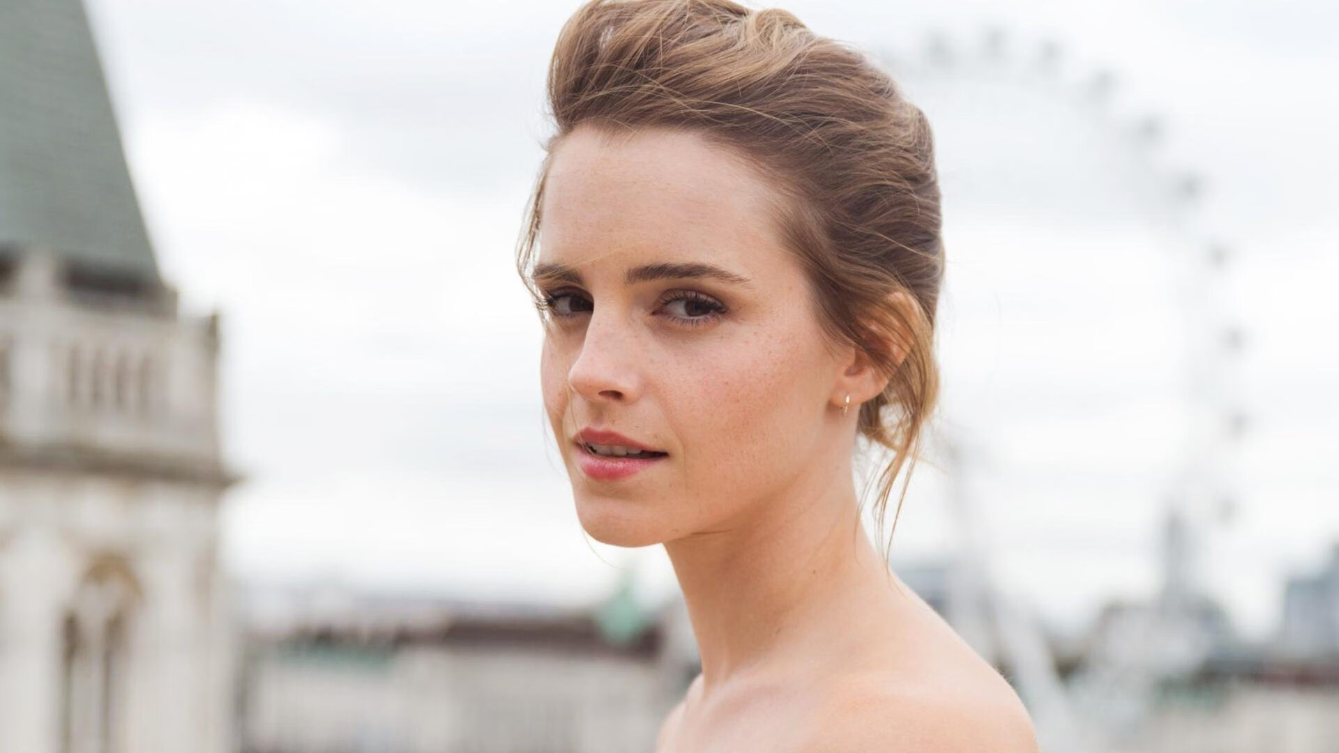 _女子双打决赛:东道主组合奋勇争夺冠军_,女子双打小组赛d组