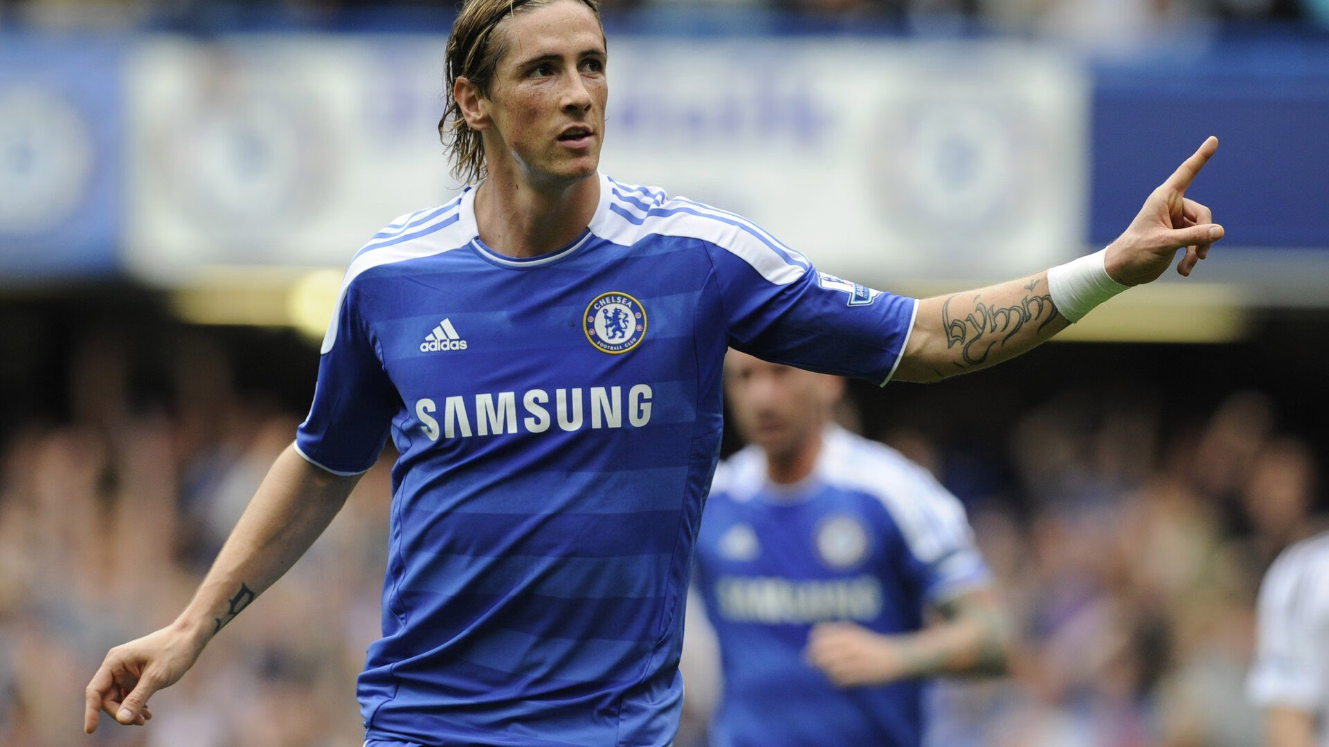 “安赫尔·巴尔博萨的全能进攻与防守精度,推动美洲狮队实现战术上的高度整合”